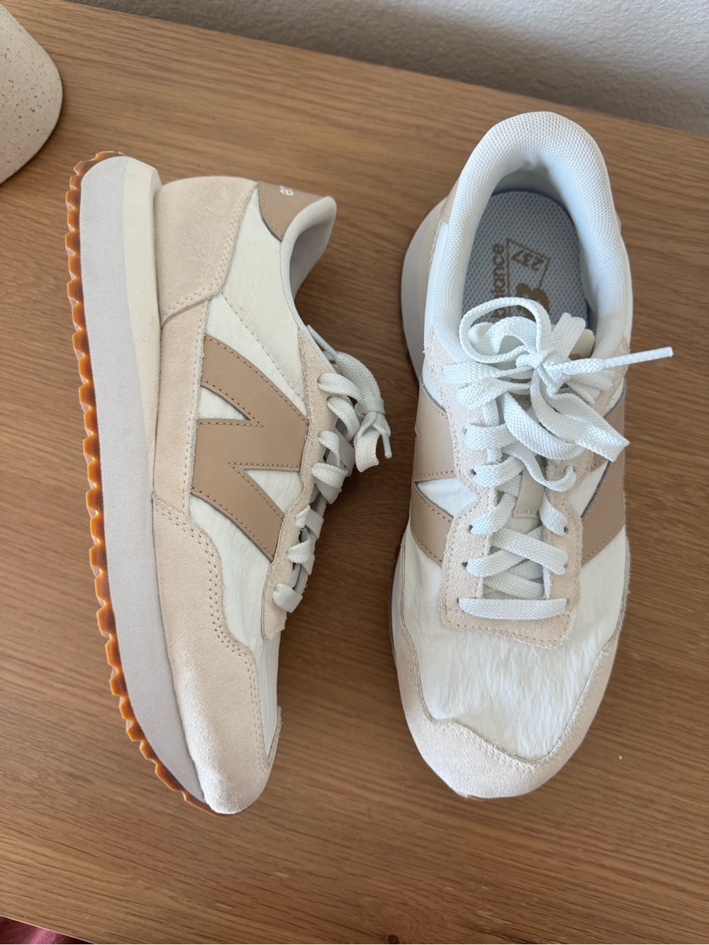 New Balance 237 Sneaker - Women's Size 8.5 - Picture 2 of 9